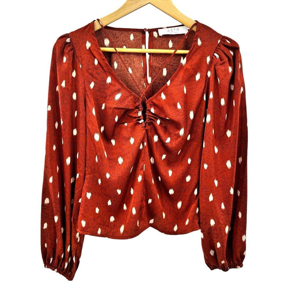 ASTR The Label Rust Brown White Lightweight Keyhole Balloon Sleeve Top XSmall XS